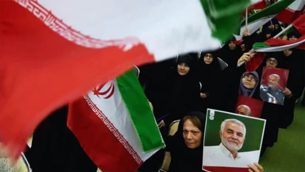 ইরানে টানা নয় দিনের বিক্ষোভে নিহত ৩৫, আটক ১২শ'