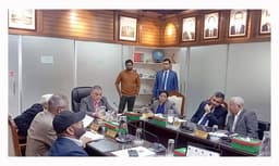 জাতীয় নির্বাচন ও গণভোট প্রস্তুতি: ইসির গুরুত্বপূর্ণ বৈঠক