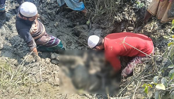 কলাপাড়ায় নিখোঁজের পর খালের চড়ে পুতে রাখা যুবকের লাশ উদ্ধার