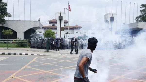 নেপালে জেন-জি নেতৃত্বাধীন বিক্ষোভে পুলিশের গুলিতে নিহত ১৪