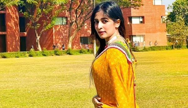 ঢাকায় মডেল তাসনিয়ার ঝুলন্ত মরদেহ উদ্ধার