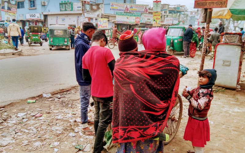 প্রচন্ড শীতে বিপর্যস্ত সরাইলের জনজীবন