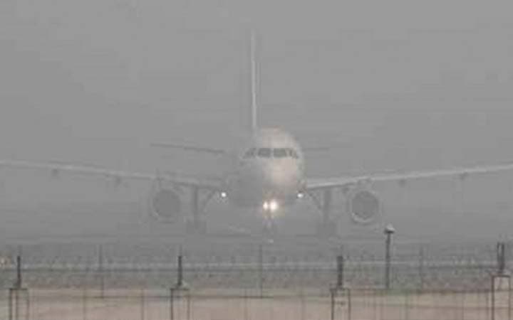 ঘন কুয়াশার কারণে ঢাকার ৭ ফ্লাইট গেল কলকাতা