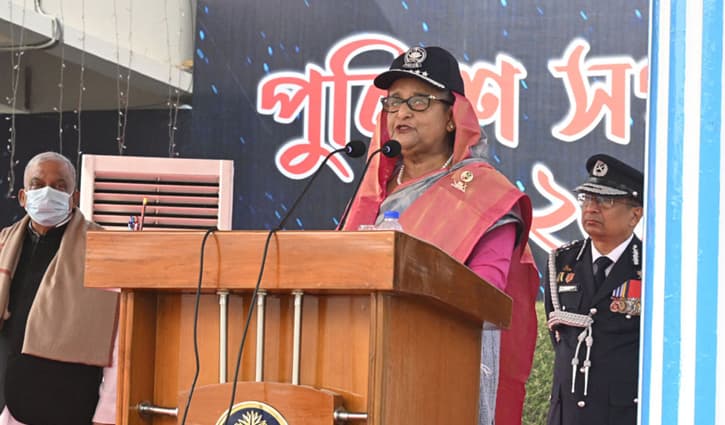 পুলিশ সব সময় মানুষের পাশে আছে : প্রধানমন্ত্রী