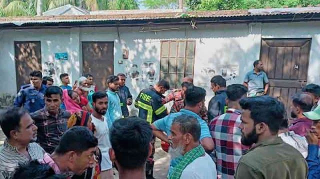 আগুনে পুড়ে দুই শিশুর মৃত্যু