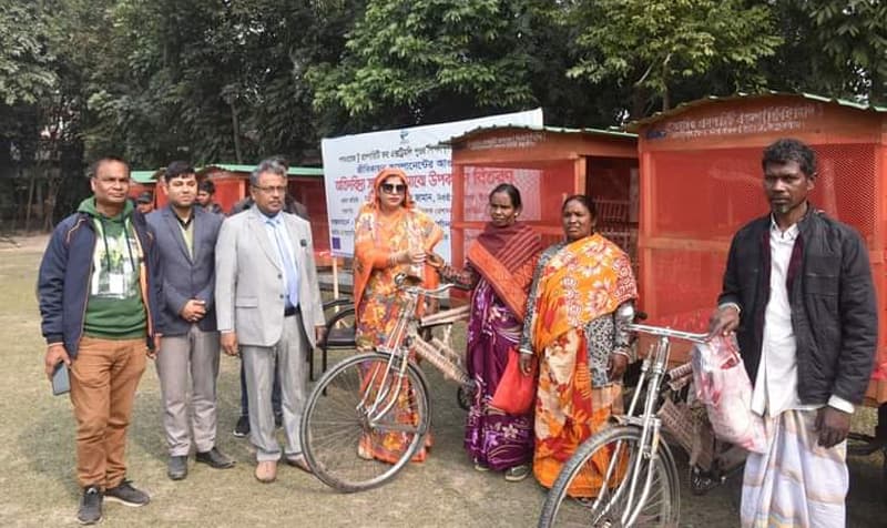 ইএসডিও প্রসপারিটি প্রকল্পের ভ্যান বিতরণ