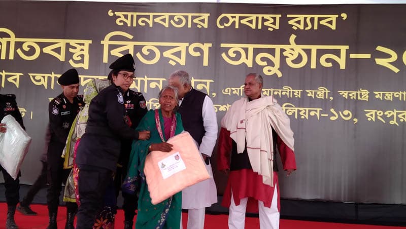 বিদেশে কবর দেয়া শহীদদের মরদেহ দেশে আনার ইচ্ছা রয়েছে প্রধানমন্ত্রীর : স্বরাষ্ট্রমন্ত্রী