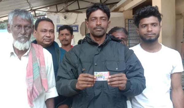 লটারির টাকায় কোটিপতি দিনমজুর আসারুলে, নিরাপত্তা দেবে পুলিশ