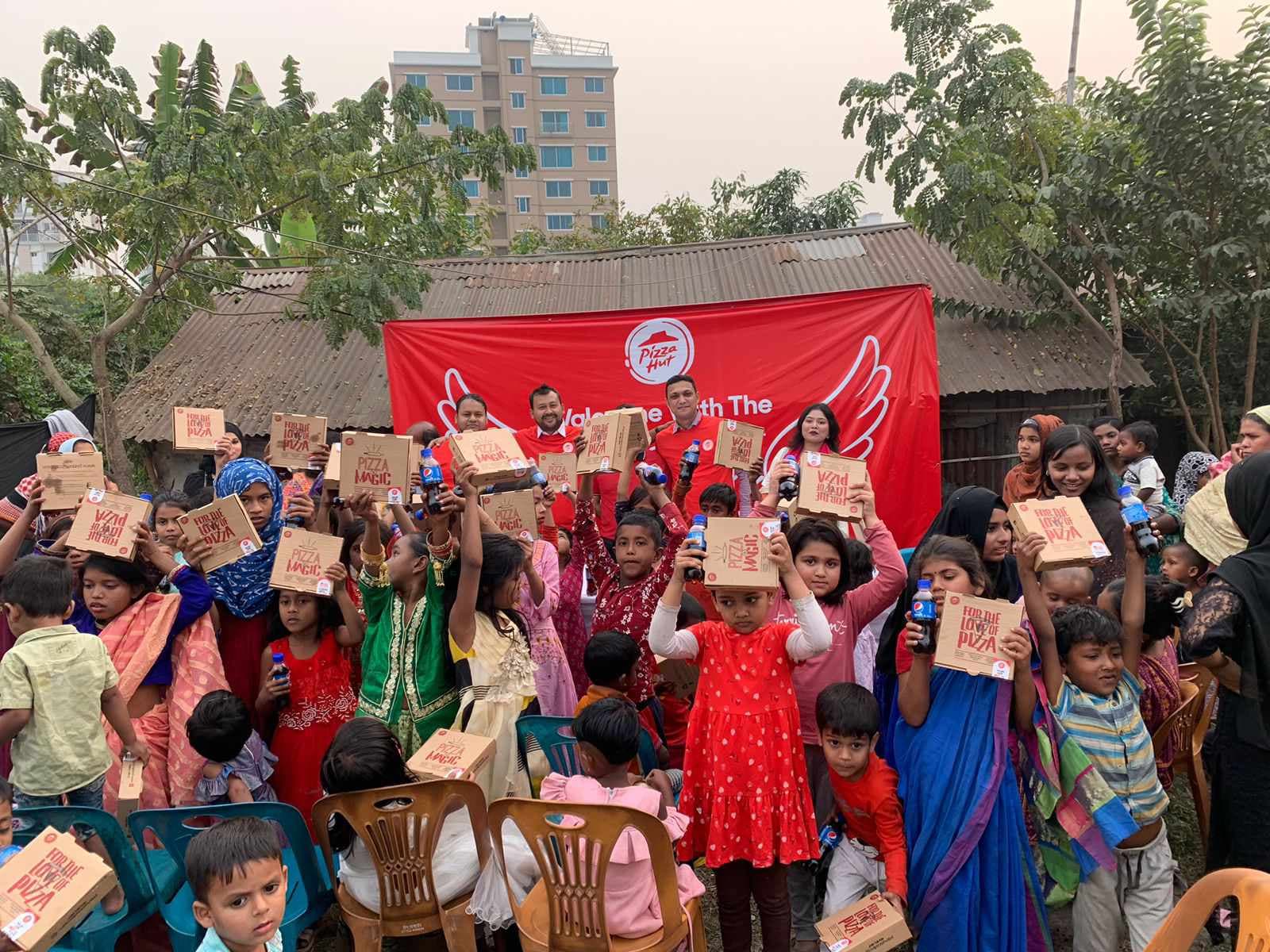 ভালোবাসা দিবসে হাসিমুখের ভিন্ন রকম আয়োজন