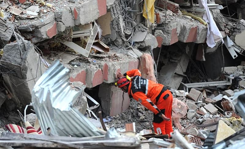 তুরস্ক ও সিরিয়ায় ভূমিকম্পে নিহত ৪৪ হাজার ছুঁইছুঁই