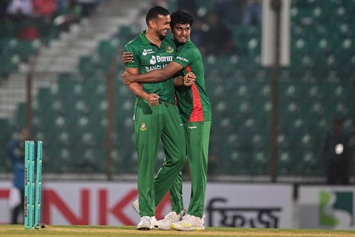 তাসকিনের বিধ্বংসী বোলিংয়ে আইরিশদের ২২ রানে হারাল টাইগাররা