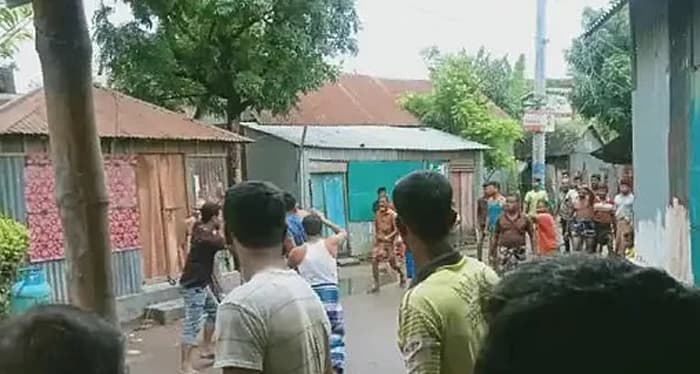 ব্রাহ্মণবাড়িয়ায় দুই পক্ষের সংঘর্ষে পুলিশসহ আহত ২০