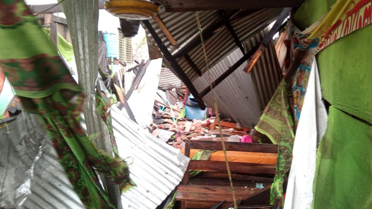 বরিশালে বহুতল ভবনের দেয়াল ধস, নিহত ২