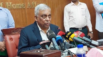 শিক্ষার্থীরা মনে হয় লিমিট ক্রস করে যাচ্ছে: স্বরাষ্ট্রমন্ত্রী