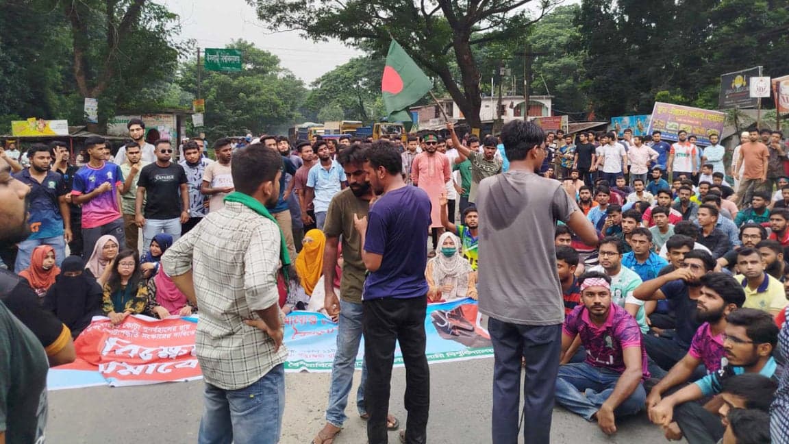 বিকেলে কোটা আন্দোলনকারীদের দেশব্যাপী বিক্ষোভ সমাবেশ