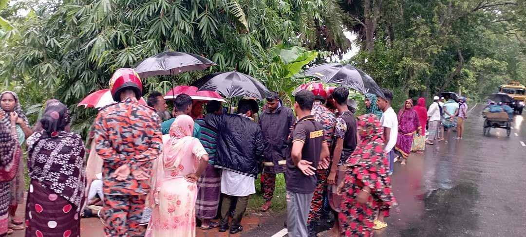 মাদারীপুরে ট্রাকের ধাক্কায় দুই মোটরসাইকেল আরোহী নিহত