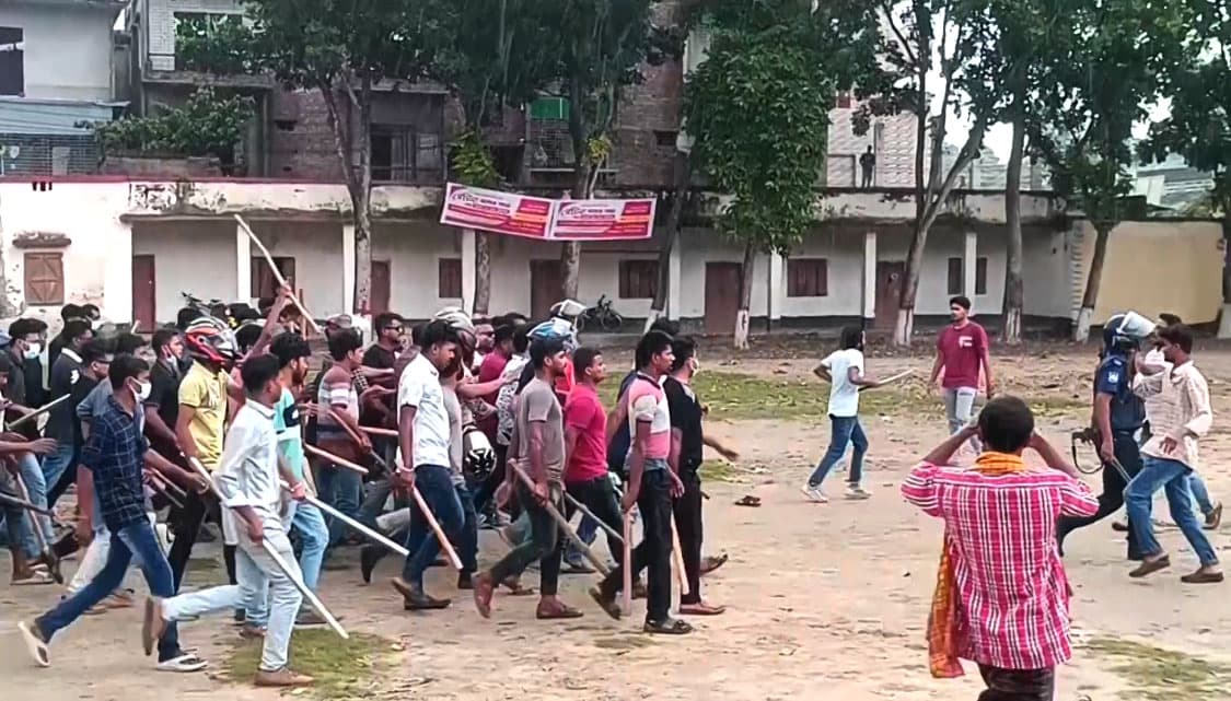 ছাত্র আন্দোলনে অবরুদ্ধ ঢাকা, তীব্র যানজটে ভোগান্তি চরমে
