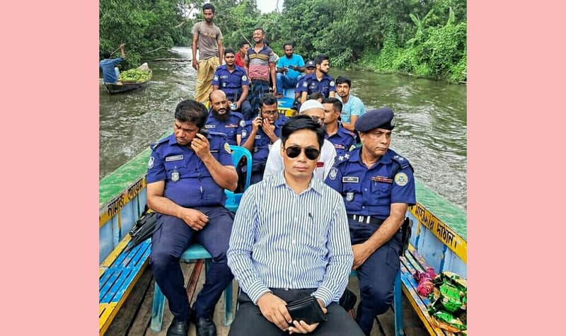 ভিমরুলী ভাসমান পেয়ারা বাজারে সার্বিক নিরাপত্তায় ভ্রাম্যমাণ আদালত