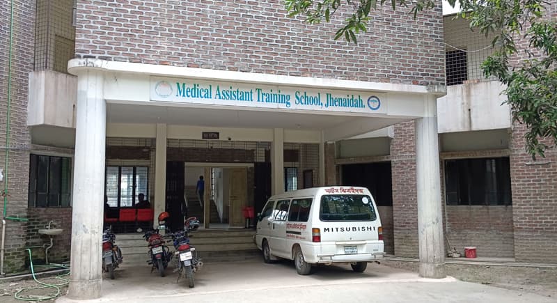 প্রতিষ্ঠার ১৩ বছর পরও জোড়াতালি দিয়ে চলছে ঝিনাইদহ ম্যাট্স