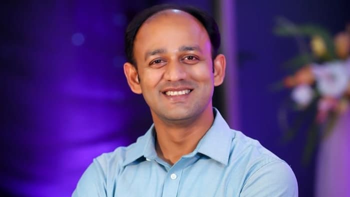 ব্যারিস্টার সুমনকে যুবলীগ থেকে অব্যাহতি