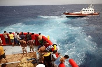 ইতালি উপকূলে অভিবাসীবাহী জাহাজডুবি, নিহত ৪১