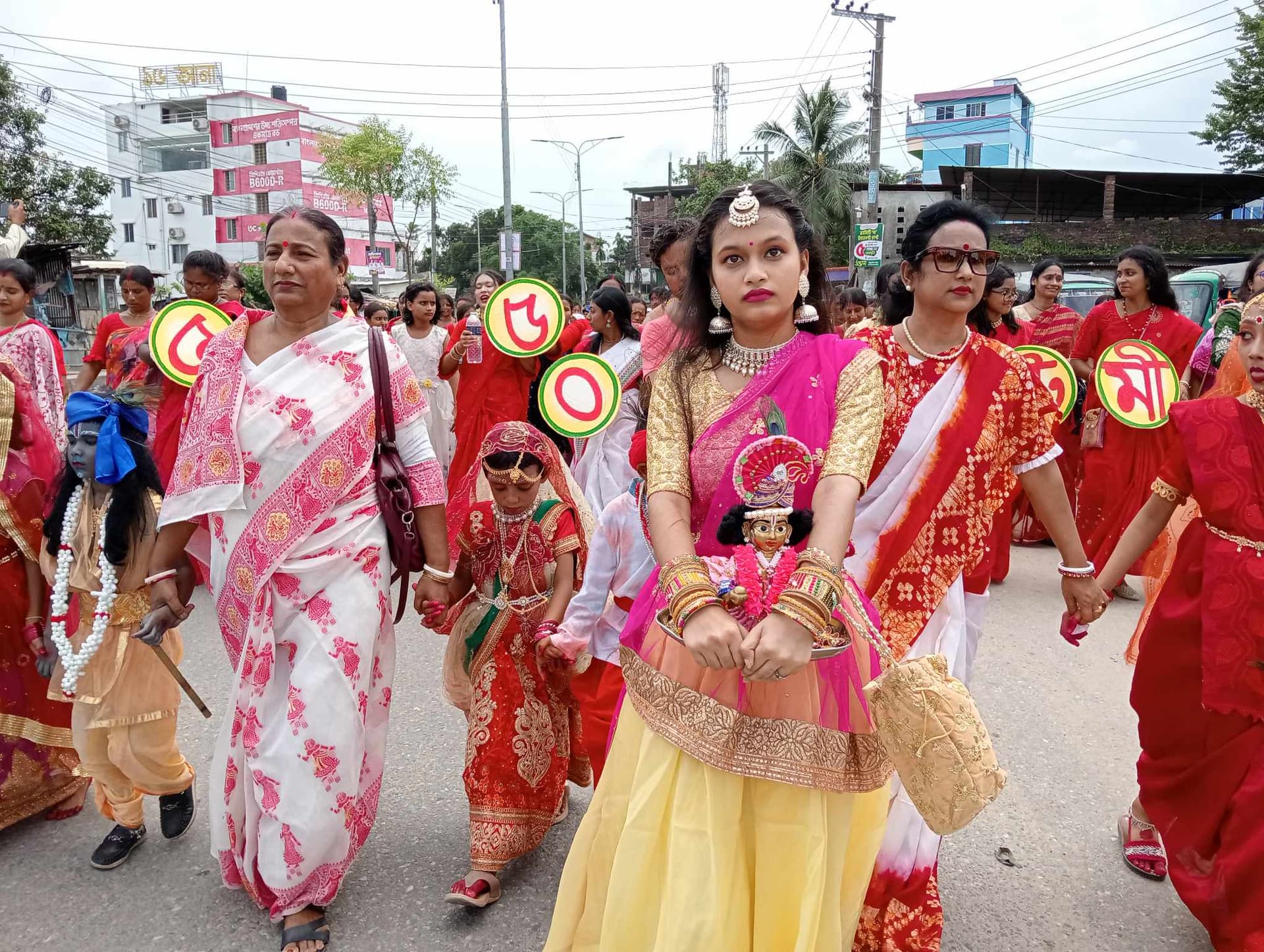 ঠাকুরগাঁওয়ে নানা আয়োজনে জন্মাষ্টমী উদযাপন