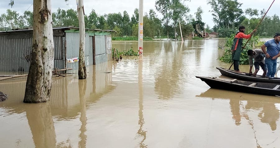 প্লাবিত হচ্ছে নতুন নতুন এলাকা, পানিবন্দি আরও ৬৭ হাজার পরিবার