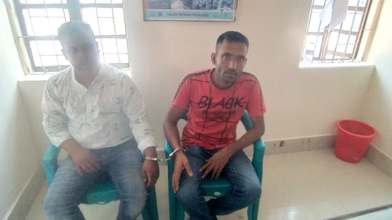 হিলিতে সাংবাদিকের ওপর হামলার ঘটনায় গ্রেফতার ২