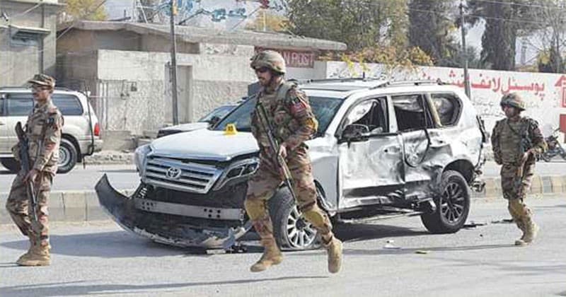 পাকিস্তানে সামরিক গাড়িবহরে বোমা হামলা, ৯ সেনা নিহত