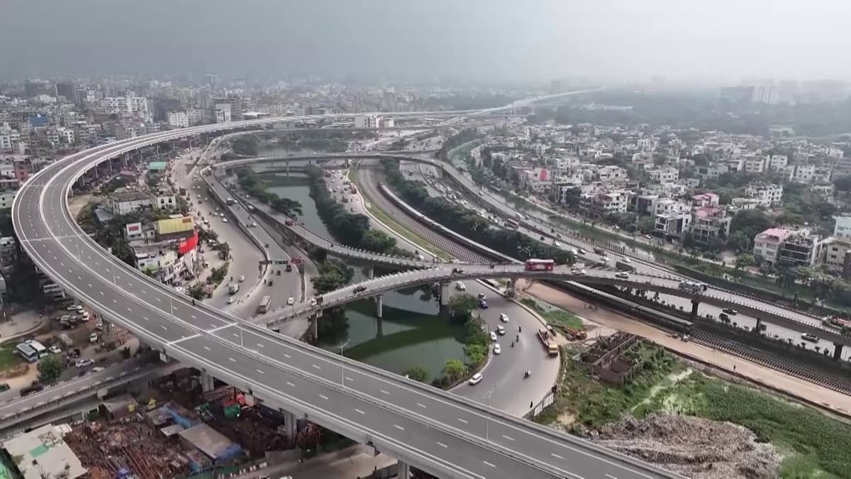 এক্সপ্রেসওয়েতে দ্বিতীয় দিনে প্রায় ২২ লাখ টাকার টোল আদায়