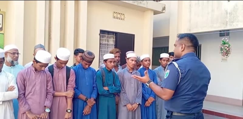 গভীর রাতে মাদরাসা থেকে ১৫ ছাত্র নিখোঁজ, দুপুরে সিলেটে মিলে খোঁজ