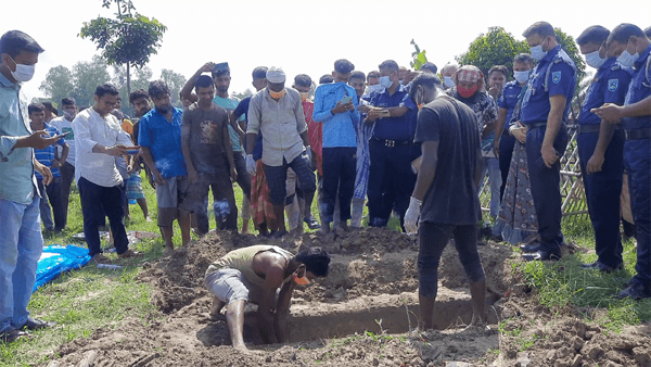 হিলিতে বৈষম্য আন্দোলনে নিহত সৃর্যের লাশ উত্তোলন