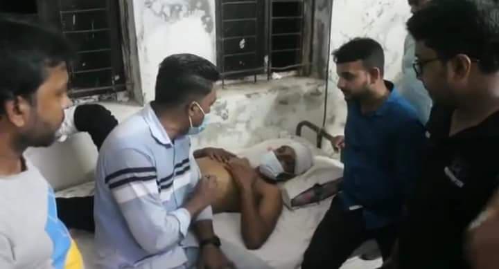 ছাত্রলীগের ৫ নেতাকর্মীকে কুপিয়ে জখম