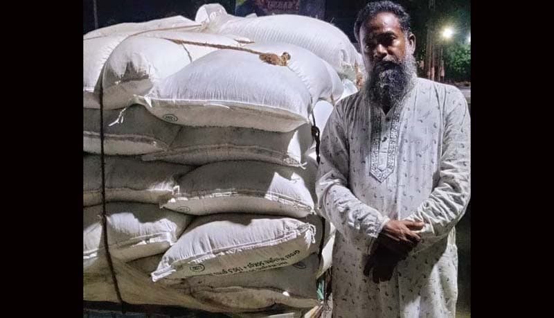 গোয়ালন্দে সার পাচারের অভিযোগে ডিলারের জরিমানা