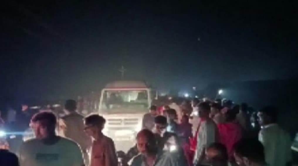 ভারতে পৃথক সড়ক দুর্ঘটনায় নিহত ৩১