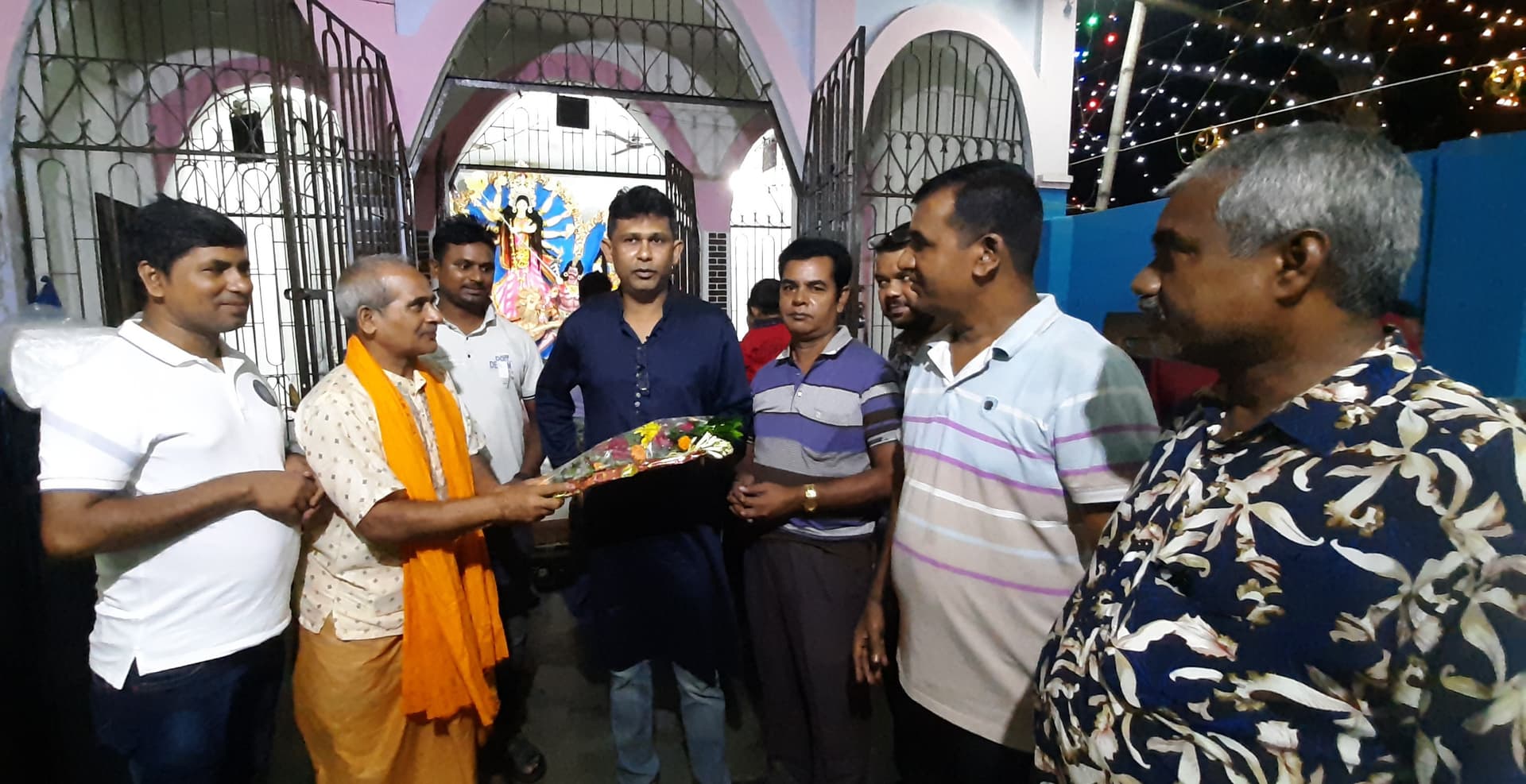 মাদারীপুর পূজা মণ্ডপ পরিদর্শন করেন তুষার ভুইয়া