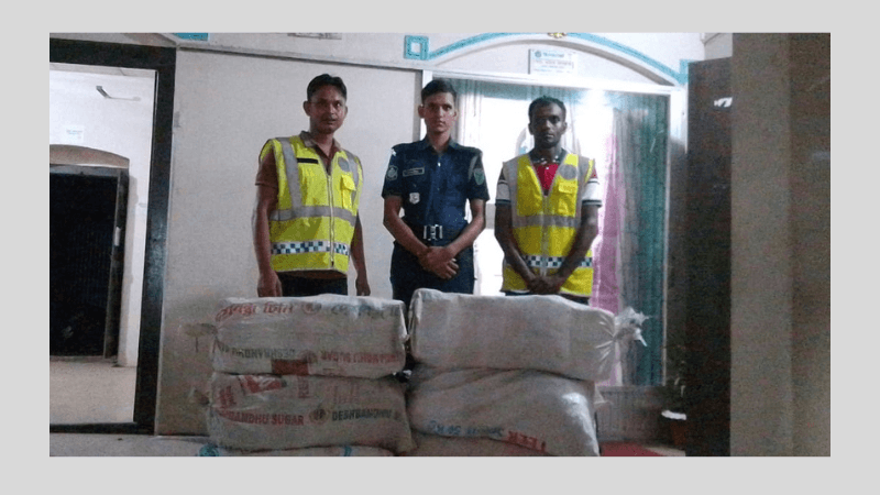 কমলগঞ্জে ৬ লাখ টাকার চোরাই ভারতীয় শাড়ি উদ্ধার