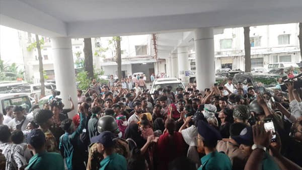 সচিবালয়ে বিক্ষোভ: ২৬ জনই ছাত্রলীগের সঙ্গে জড়িত, গ্রেফতার