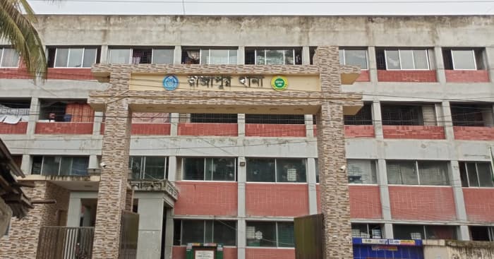 ঝালকাঠিতে মৎস্য অভিযানে হামলায় আহত ৬, অর্ধশত জেলের নামে মামলা