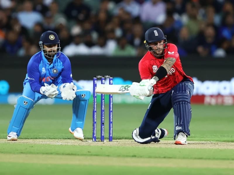 ভারতকে ১০ উইকেটে উড়িয়ে দিয়ে ফাইনালে ইংল্যান্ড