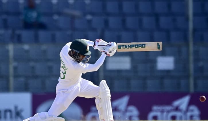 প্রথম সেশন শেষে বাংলাদেশের লিড ৩০১