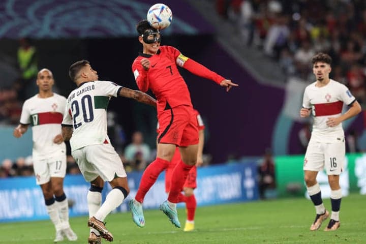 পর্তুগালকে হারিয়ে শেষ ষোলোতে কোরিয়া