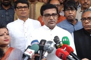 বিএনপির রাজনৈতিক সফলতা হচ্ছে বাসে-ট্রেনে আগুন দেওয়া : হানিফ