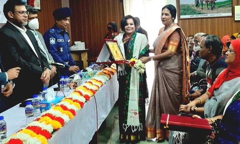 গোয়ালন্দে পাঁচ শ্রেষ্ঠ জয়িতাকে সম্মাননা প্রদান