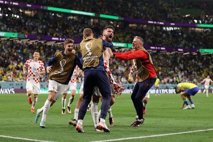 ব্রাজিলকে বিদায় করে সেমিফাইনালে ক্রোয়েশিয়া