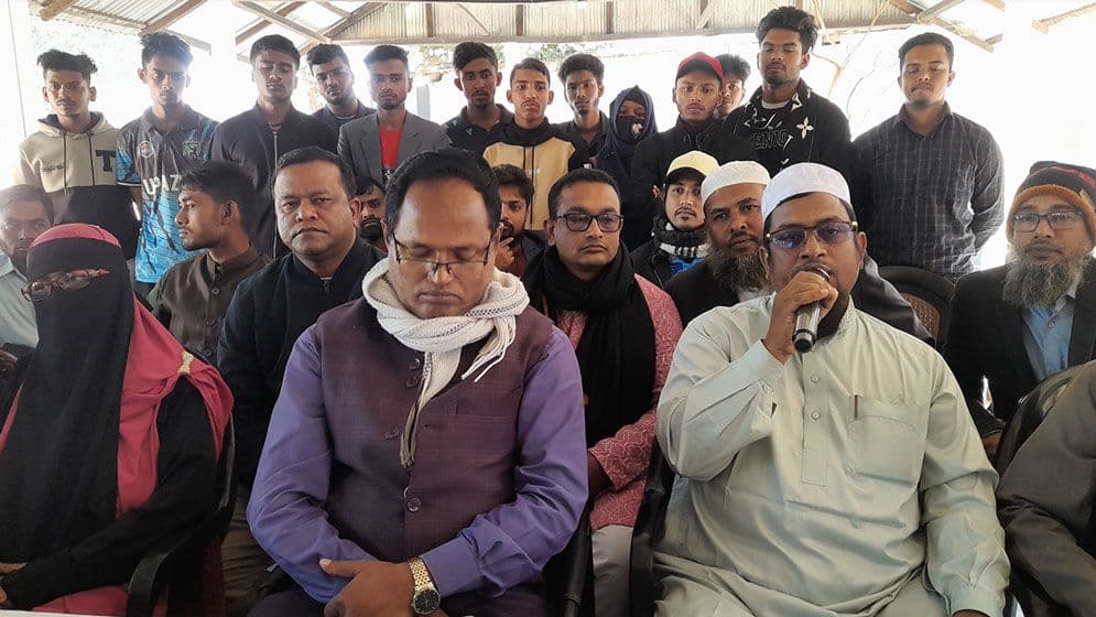 খাগড়াছড়িতে নিকাব খোলার বিতর্কে ক্ষমা চাইলেন অধ্যক্ষ, শিক্ষার্থীও মেনে নিলেন