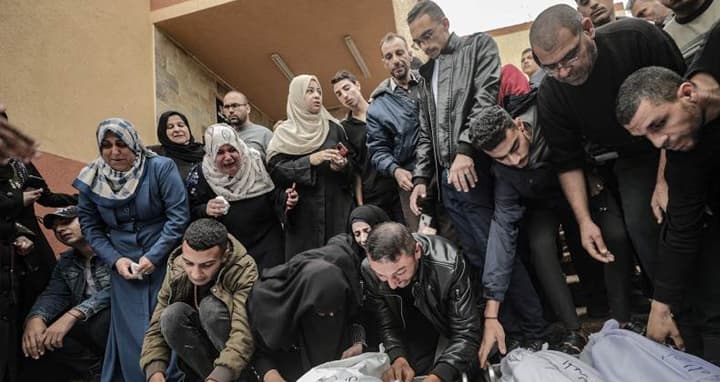 গাজায় ইসরায়েলি হামলায় নিহত ২০ হাজার ছাড়াল