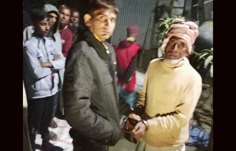 দেবীদ্বারে শিশুকে ধর্ষণের চেষ্টায় অভিযুক্ত ঝালমুড়ি বিক্রেতা আটক