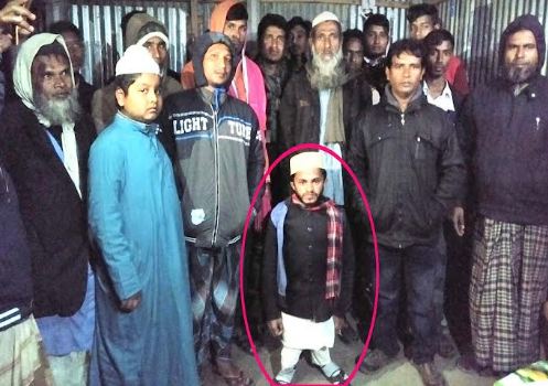 ছোট কাঁধে জনসেবার গুরুদায়িত্ব নিতে চান মশু