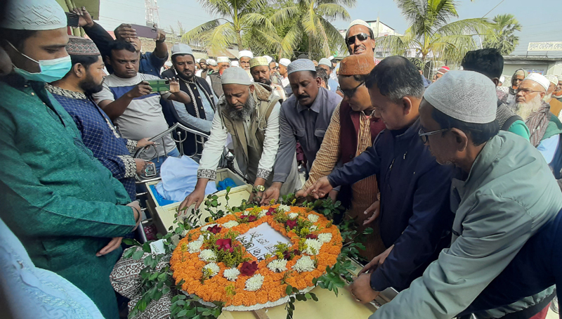 চির নিদ্রায় শায়িত হলেন সাংবাদিক এম.এ মোতালেব